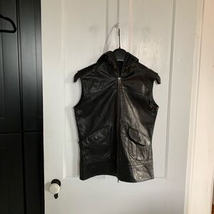 Roots Vintage Vest with Hood 4